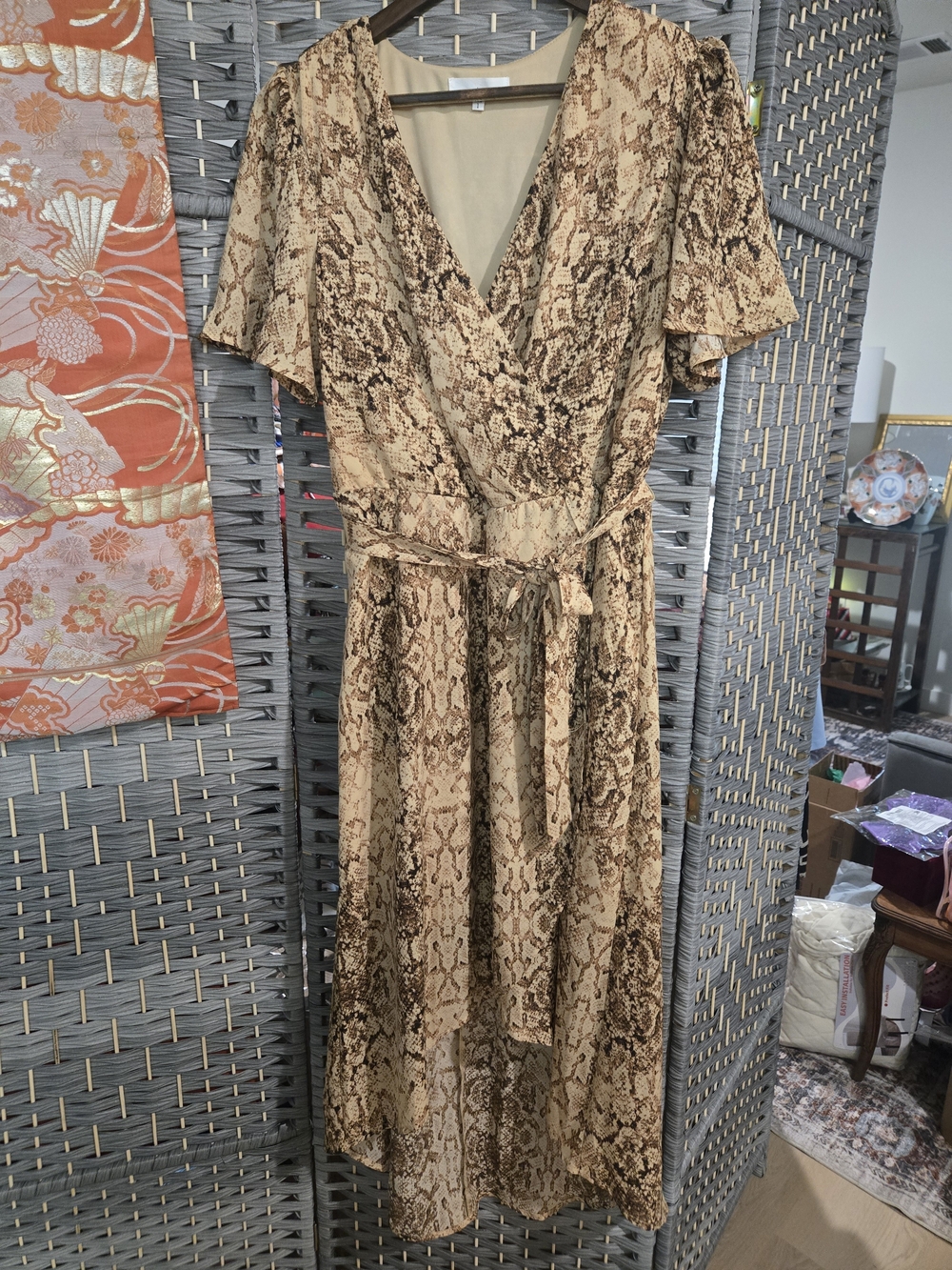 June & Hudson Snake Print Wrap Dress Beige Brown Flutter Sleeve Size L